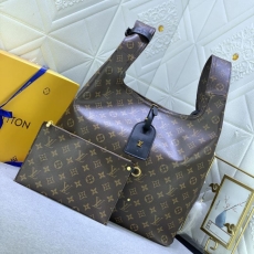 Louis Vuitton Shopping Bags